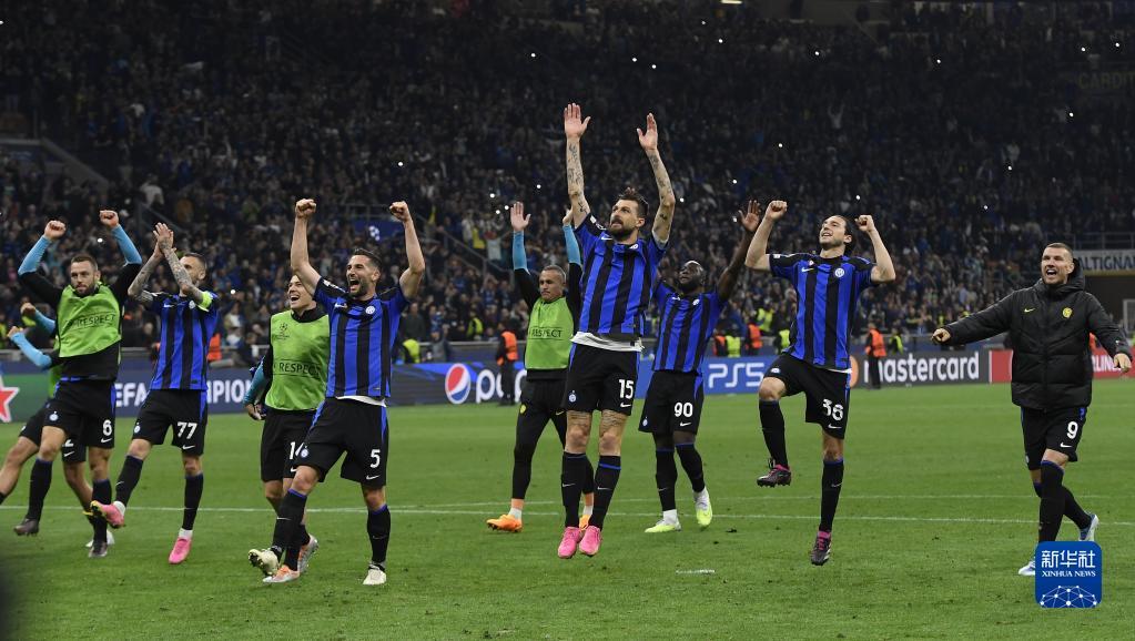 太阳报：阿尔德韦雷尔德参加比利时蒙面歌手后，又参演了电影