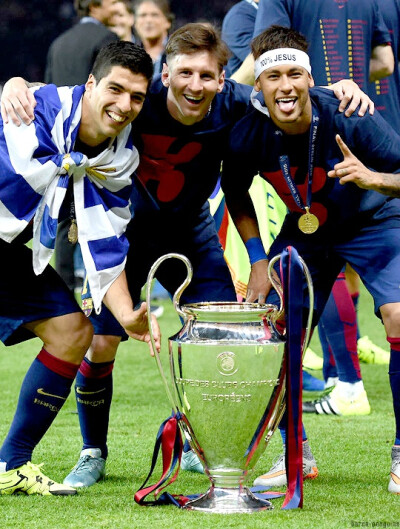 世界杯三个东道主小组赛场地公布：美国队在洛杉矶和西雅图