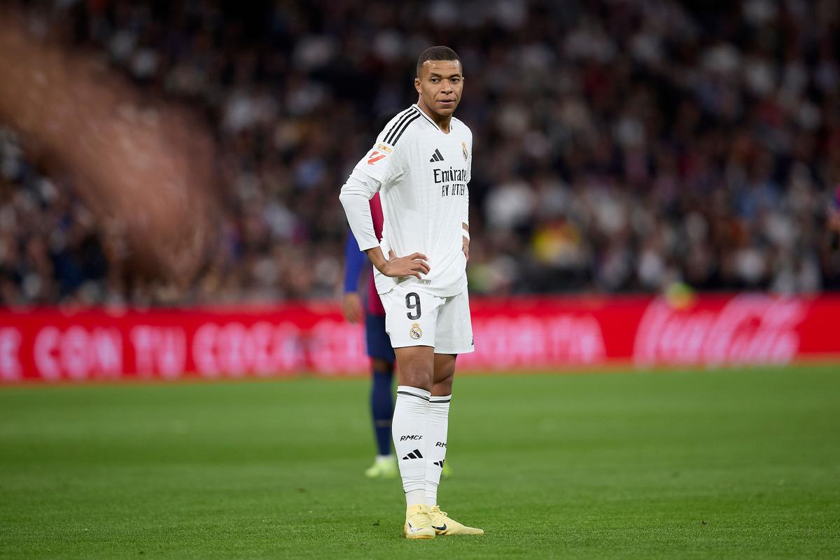 进球+造乌龙，麦克托米奈当选那不勒斯2-0卡拉巴赫全场最佳