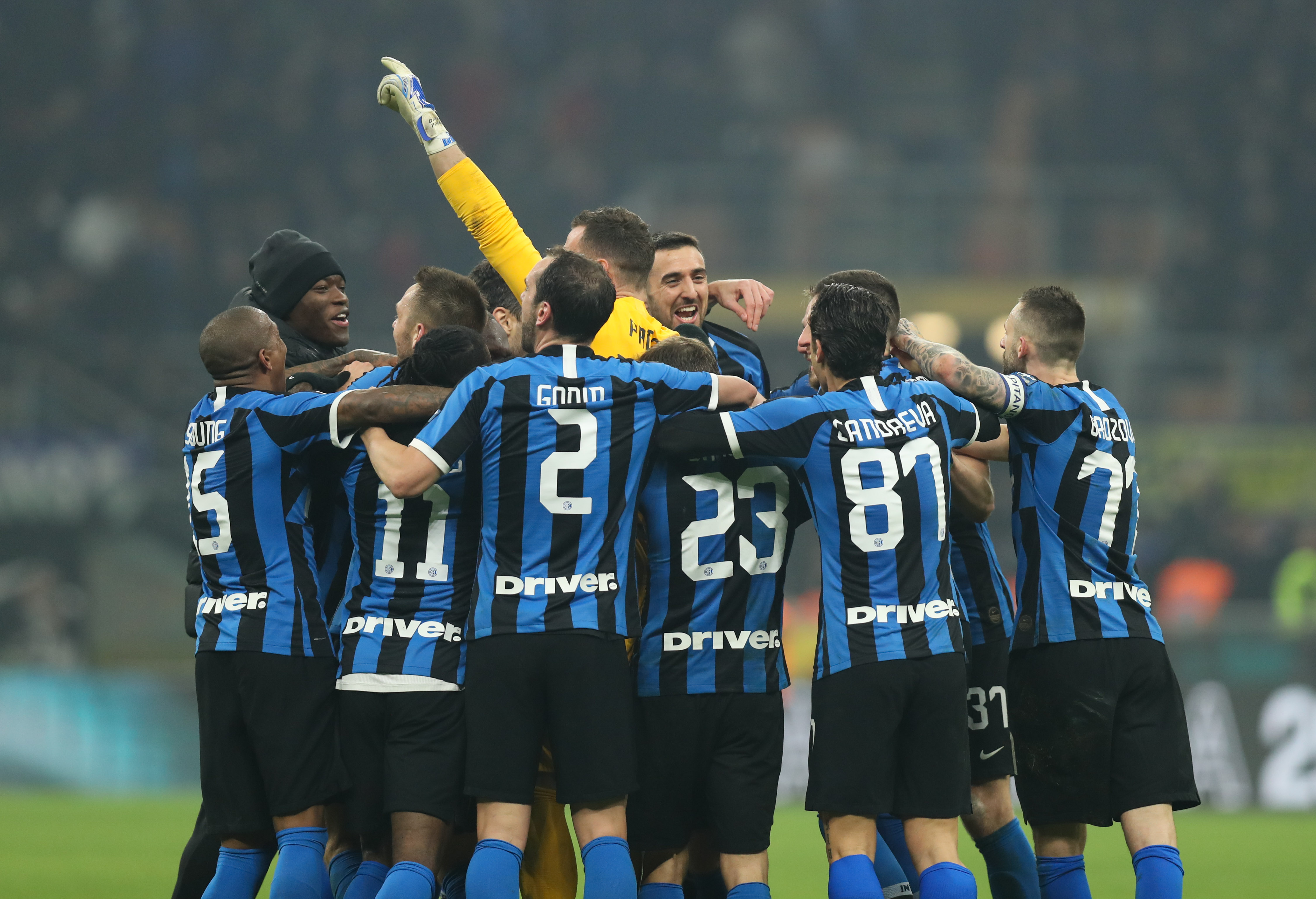 独行侠近6战取得5胜闯入附加赛区，待欧文回归可强势搅局？（独行侠近6场5胜挤进附加区，欧文复出能否搅动格局？）