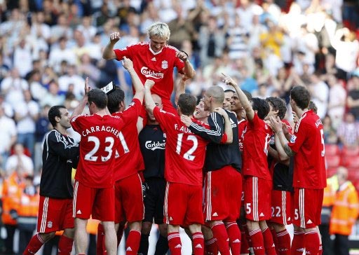 利桑德罗有望火线复出，或进入曼联对阵埃弗顿名单（利桑德罗有望提前回归，或入选曼联战埃弗顿大名单）