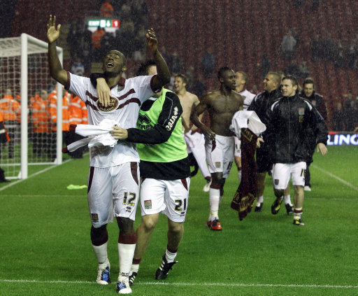 德尚：舍瓦利耶会获得登场机会，埃基蒂克正朝着积极方向发展（德尚：舍瓦利耶将获出场，埃基蒂克进展积极）